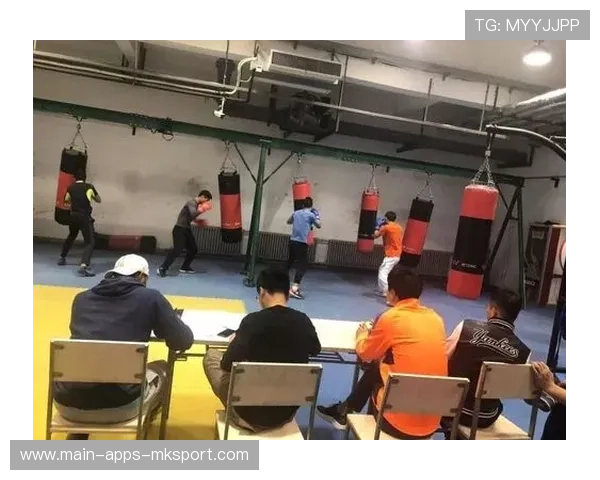 战术共享平台促进教练间良性竞争